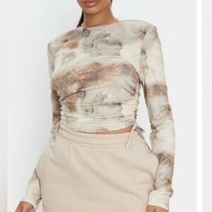 PrettyLittleThing Neutral Tie-Dye Ruched Long Sleeve Crop Top 6